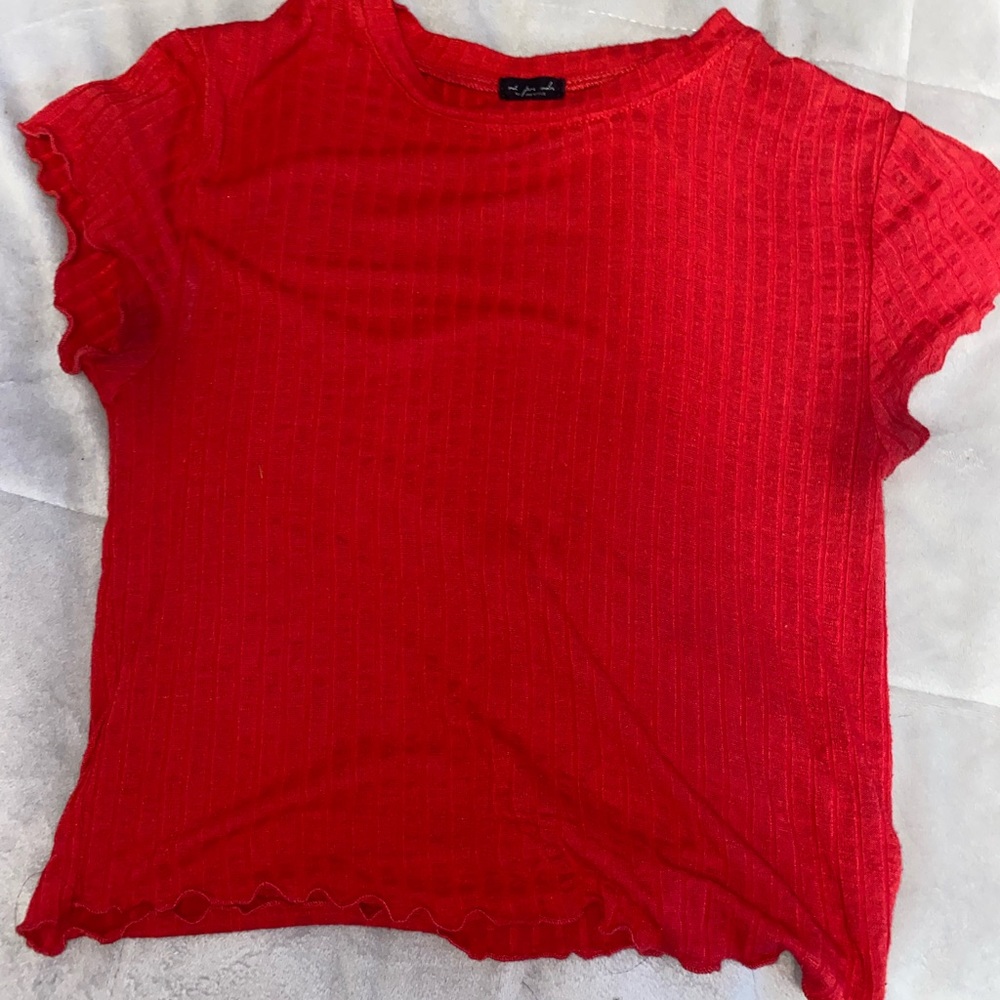 red tee